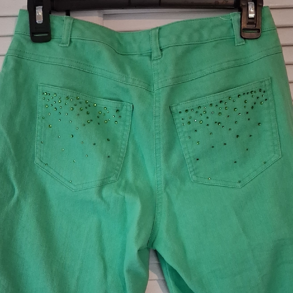 Ruby Rd. Bermudas - Picture 4 of 4